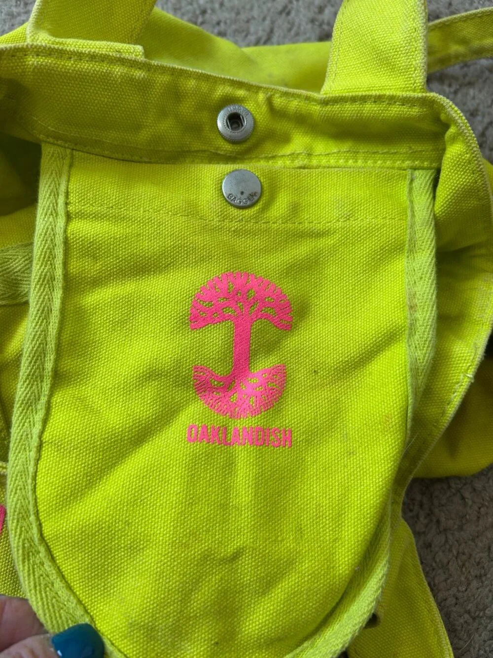 Baggu Hella Tight Oaklandish Tote Neon Yellow/Green (Shabby w Hole)